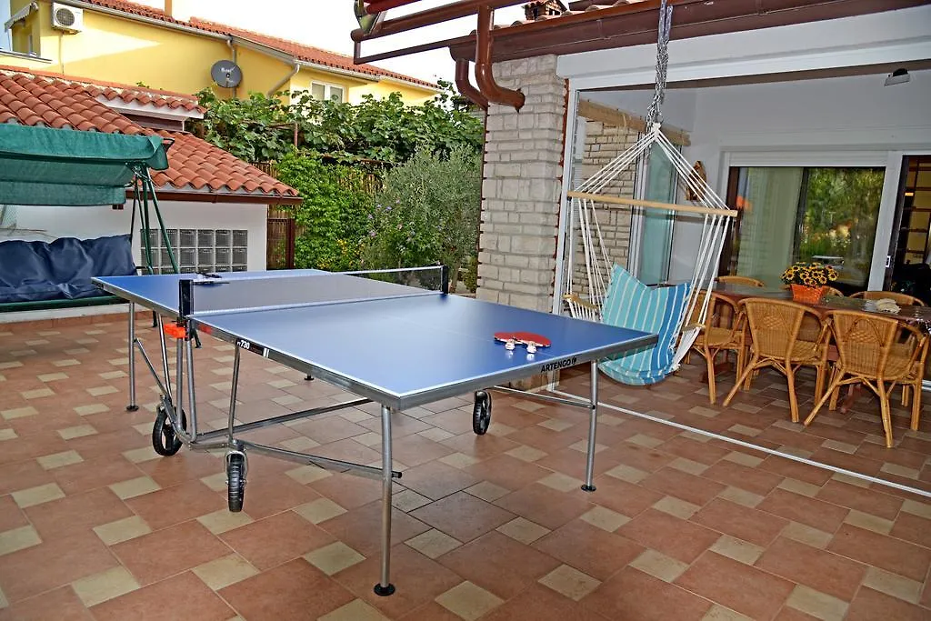 Holiday Home Villa Margherita プーラ 0*,